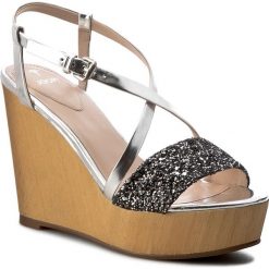 Sandały JOOP! - Kalithea 4140003374 Silver 952. Szare klapki damskie JOOP!, bez wzorów, ze skóry, bez obcasa, na obcasie. W wyprzedaży za 409,00 zł.