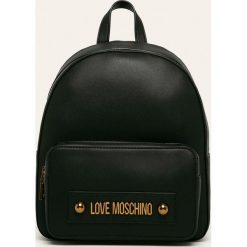 Love Moschino - Plecak. Czarne plecaki damskie Love Moschino, bez wzorów, ze skóry ekologicznej. W wyprzedaży za 679,90 zł.