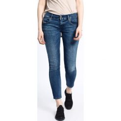 Diesel - Jeansy Grupee-Ankle. Niebieskie jeansy damskie Diesel, z obniżonym stanem. W wyprzedaży za 319,90 zł.