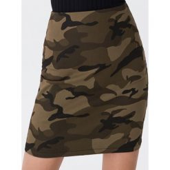 Wzorzysta spódnica - Khaki. Brązowe spódniczki damskie House, s. W wyprzedaży za 39,99 zł.
