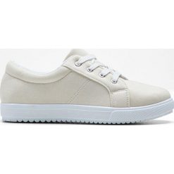Sneakersy bonprix beżowy. Brązowe buty sportowe damskie bonprix. Za 74,99 zł.