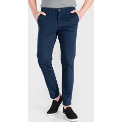 Jack & Jones Marco Spodnie Niebieski. Niebieskie spodnie męskie Jack & Jones, s, bez wzorów, z elastanu. Za 178,95 zł.