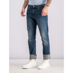 Jeansy Regular Fit Calvin Klein Jeans J30J312361. Niebieskie jeansy męskie Calvin Klein Jeans, m, bez wzorów, z jeansu. W wyprzedaży za 269,00 zł.