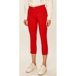 Trussardi Jeans - Spodnie. Czerwone spodnie damskie Trussardi Jeans, bez wzorów, z elastanu. Za 429,90 zł.