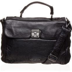 Skórzana torebka "Treasure Case" w kolorze czarnym - 31 x 21 x 9 cm. Czarne torebki klasyczne damskie FREDsBRUDER, w paski, ze skóry, na ramię, bez dodatków. W wyprzedaży za 429,95 zł.