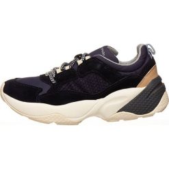 Sneakersy w kolorze granatowym. Trampki i tenisówki damskie Marc O'Polo Shoes. W wyprzedaży za 249,95 zł.