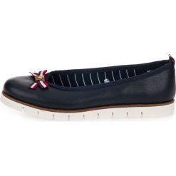 Tom Tailor baleriny damskie 40 ciemny niebieski. Niebieskie baleriny damskie Tom Tailor, bez wzorów, bez obcasa. Za 216,00 zł.