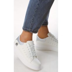 Srebrne Sneakersy Quasi. Szare półbuty damskie Born2be. Za 59,99 zł.