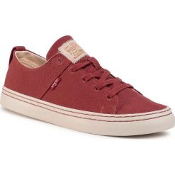 Tenisówki LEVI'S - 231556-733-89 Dull Red. Czerwone półbuty męskie na co dzień, bez wzorów, z gumy, eleganckie, bez zapięcia. Za 249,00 zł.