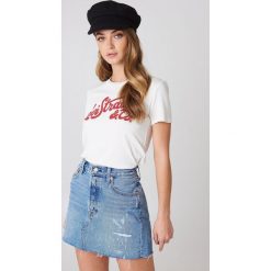 Levi's Spódnica Deconstructed - Blue. Niebieskie spódniczki damskie marki Levi's®, s, bez wzorów, mini. Za 202,95 zł.
