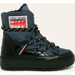 Tommy Hilfiger - Śniegowce. Fioletowe śniegowce damskie TOMMY HILFIGER, ze skóry, na sznurówki. Za 649,90 zł.