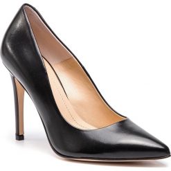 Szpilki SOLO FEMME - 34201-A8-A19/E45-04-00 Czarny. Czarne półbuty damskie Solo Femme, bez wzorów, ze skóry, eleganckie, bez obcasa, na obcasie, bez zapięcia. Za 339,00 zł.