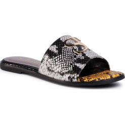 Klapki SUPERTRASH - Mel Snk W 2011 057201 Mlt 9999. Szare klapki damskie SuperTrash, z aplikacjami, ze skóry ekologicznej, bez obcasa, na obcasie. W wyprzedaży za 209,00 zł.