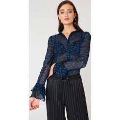 Bluzki damskie: NA-KD Boho Szyfonowa bluzka z rękawami z falbaną – Black,Blue,Multicolor