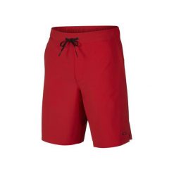 Oakley Ace Volley 18 Red Line L. Czerwone spodenki sportowe męskie marki Oakley, m, bez wzorów, sportowe. W wyprzedaży za 125,00 zł.