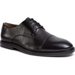 Półbuty STRELLSON - Jones 4010002832 Black 900. Czarne buty wizytowe męskie Strellson, ze skóry, bez zapięcia. W wyprzedaży za 479,00 zł.