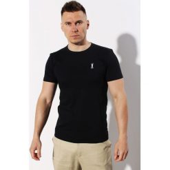 T-Shirt Orlovski R-neck Czarny White. Czarne t-shirty męskie Edward Orlovski, xl, bez wzorów, z bawełny, eleganckie, z włoskim kołnierzykiem. Za 39,00 zł.