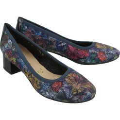 BIOECO BY ARKA BI 5154 1310 355 granatowy, czółenka damskie. Niebieskie czółenka damskie Bioeco by Arka, bez wzorów, ze skóry, bez obcasa, na obcasie. Za 269,90 zł.