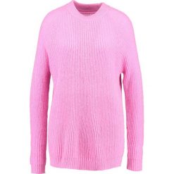 Swetry klasyczne damskie: Moves ROWENA Sweter cashmere pink