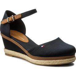Espadryle TOMMY HILFIGER - Iconic Elba Basic Closed Toe FW0FW02838 Midnight 403. Niebieskie espadryle damskie TOMMY HILFIGER, bez wzorów, ze skóry, bez obcasa, na obcasie. W wyprzedaży za 319,00 zł.