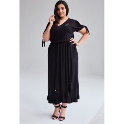 Czarna Sukienka Laura MAXI duże rozmiary OVERSIZE PLUS SIZE WIOSNA. Czarne sukienki dziewczęce Moda Size Plus Iwanek, na wiosnę, bez wzorów, z materiału, eleganckie, z długim rękawem, długie, maxi, oversize. Za 165,00 zł.