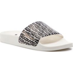 Klapki MSGM - Pool-Slide 2641MDS15100 309 99 Ciabatta. Czarne klapki damskie marki MSGM, z tworzywa sztucznego. Za 399,00 zł.