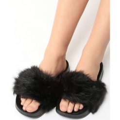 Klapki damskie: Czarne Klapki Fluffy Bunny