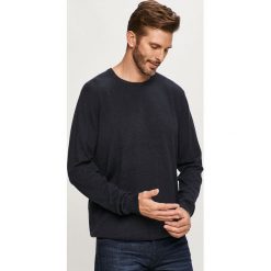 Wrangler - Sweter. Niebieskie swetry męskie Wrangler, s, z aplikacjami, z bawełny, z okrągłym kołnierzem, bez kaptura. W wyprzedaży za 179,90 zł.
