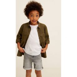 Mango Kids - Szorty dziecięce John 104-164 cm. Szare spodenki chłopięce Mango Kids, z aplikacjami, z elastanu, casualowe. W wyprzedaży za 49,90 zł.