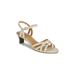 Sandały Esprit Birkin Sandal. Brązowe sandały damskie Esprit, bez wzorów, bez obcasa, bez zapięcia. W wyprzedaży za 215,20 zł.