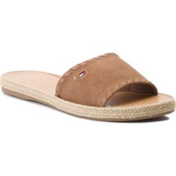 Espadryle TOMMY HILFIGER - Interlace Suede Flat Sandal FW0FW03394 Summer Cognac 929. Brązowe espadryle damskie marki TOMMY HILFIGER, ze skóry. W wyprzedaży za 199,00 zł.