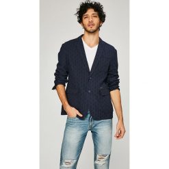 Guess Jeans - Marynarka. Niebieskie garnitury męskie marki Guess Jeans, m, z aplikacjami, z bawełny, klasyczne. W wyprzedaży za 369,90 zł.