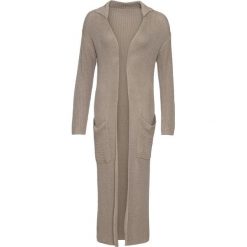 Sweter rozpinany oversize w prążek bonprix brunatny. Pomarańczowe swetry damskie bonprix, bez wzorów, bez rękawów, bez kaptura. Za 64,99 zł.