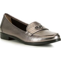 Buty damskie. Szare mokasyny damskie Wittchen, na co dzień, z aplikacjami, ze skóry, bez obcasa, bez zapięcia. W wyprzedaży za 259,90 zł.