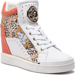 Sneakersy GUESS - FL5FIN PEL12 WHICO LIGHT NATURAL. Białe sneakersy damskie Guess, z materiału. Za 669,00 zł.