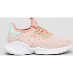 Answear - Buty. Różowe buty sportowe damskie ANSWEAR, bez wzorów, z gumy, sportowe. W wyprzedaży za 69,90 zł.