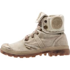 Palladium PALLABROUSE BAGGY Botki sznurowane desert. Brązowe botki damskie sznurowane marki Palladium, z materiału. Za 379,00 zł.