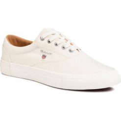 Tenisówki GANT - Sundale 20638438 Off White G20. Białe półbuty męskie GANT, na co dzień, bez wzorów, ze skóry, eleganckie, bez zapięcia. Za 339,00 zł.