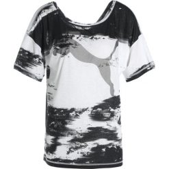 Puma DANCER DRAPEY Tshirt z nadrukiem black. Czarne t-shirty damskie Puma, s, z nadrukiem, z materiału. W wyprzedaży za 135,20 zł.