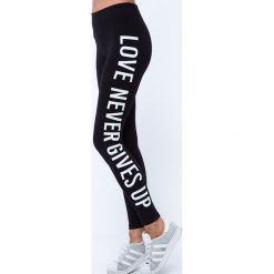 Legginsy z nadrukiem na nogawce czarne 7900. Czarne legginsy we wzory marki Fasardi, xl. Za 31,20 zł.