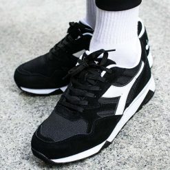 Buty Diadora N902 S (173290-800). Szare buty skate męskie Diadora, z materiału. Za 279,99 zł.