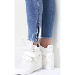 Białe Sneakersy Live My Life. Białe koturny damskie vices, na niskim obcasie, na koturnie, na rzepy. Za 99,99 zł.