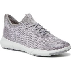 Półbuty GEOX - D Nebula X A D92BHA 00014 C1007 Silver. Szare półbuty damskie Geox, bez wzorów, ze skóry, bez obcasa, na płaskiej podeszwie, bez zapięcia. W wyprzedaży za 349,00 zł.