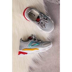 Szare buty sportowe sznurowane casu 2-23. Szare buty dziewczęce sportowe Casu, bez wzorów, na sznurówki. Za 39,99 zł.