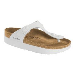 Japonki w kolorze białym. Klapki damskie Birkenstock. W wyprzedaży za 259,95 zł.