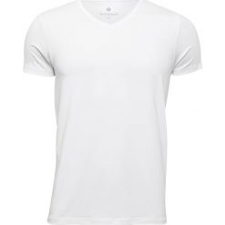 Koszulka w kolorze białym. Białe koszulki męskie JBS of denmark, xl, bez wzorów, z bawełny, bez kołnierzyka, bez rękawów. W wyprzedaży za 62,95 zł.
