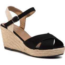 Espadryle TOM TAILOR - 8090101 Black. Czarne espadryle damskie Tom Tailor, bez wzorów, ze skóry ekologicznej, bez obcasa. W wyprzedaży za 139,00 zł.