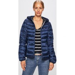 Tommy Jeans - Kurtka. Niebieskie kurtki damskie Tommy Jeans, s, bez wzorów, z poliesteru, krótkie. Za 729,90 zł.