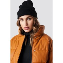 NA-KD Accessories Czapka Basic - Black. Czarne czapki zimowe damskie NA-KD Accessories, z materiału. Za 40,95 zł.