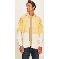 Levi's - Kurtka. Żółte płaszcze męskie Levi's®, s, bez wzorów, z poliesteru, krótkie, z kapturem. W wyprzedaży za 319,90 zł.